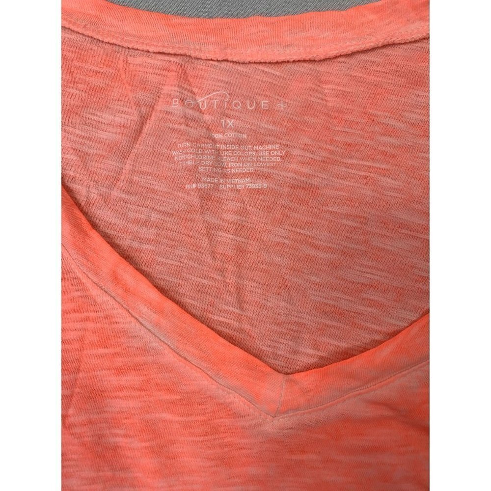 Boutique Women's Lightweight Vacation Coral Luna Shirt - Picture 3 of 4